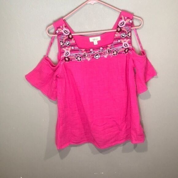 Style & Co Embroidered Cold-Shoulder Top women’s size small - Picture 2 of 6